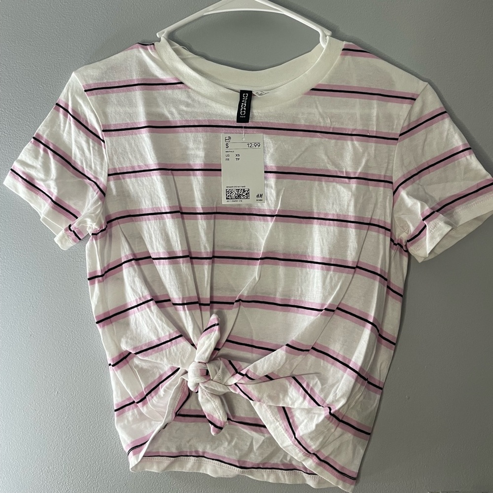 Cropped stripped t shirt with tie!